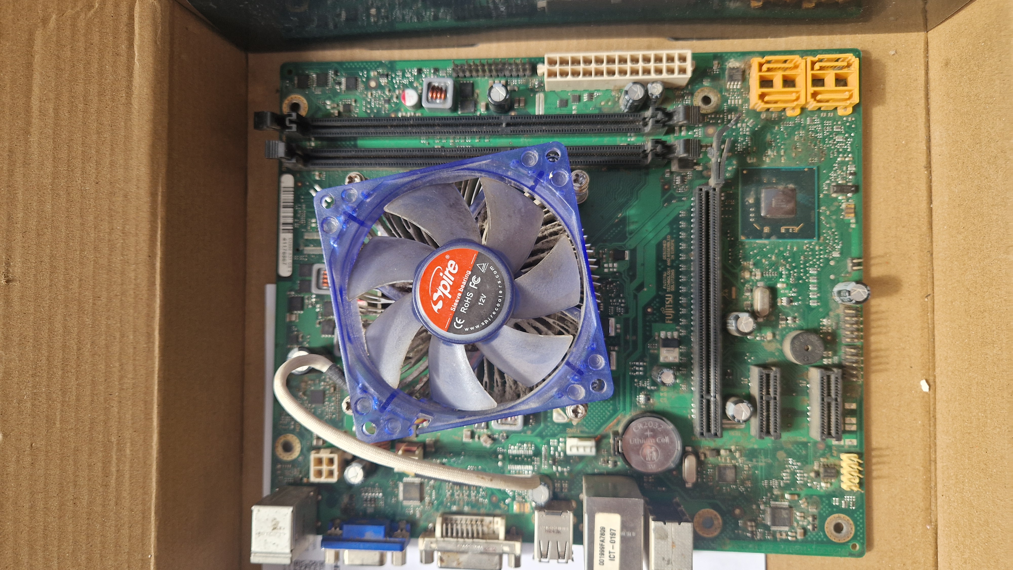 Kit procesor i5 2600 + placa de baza+cooler