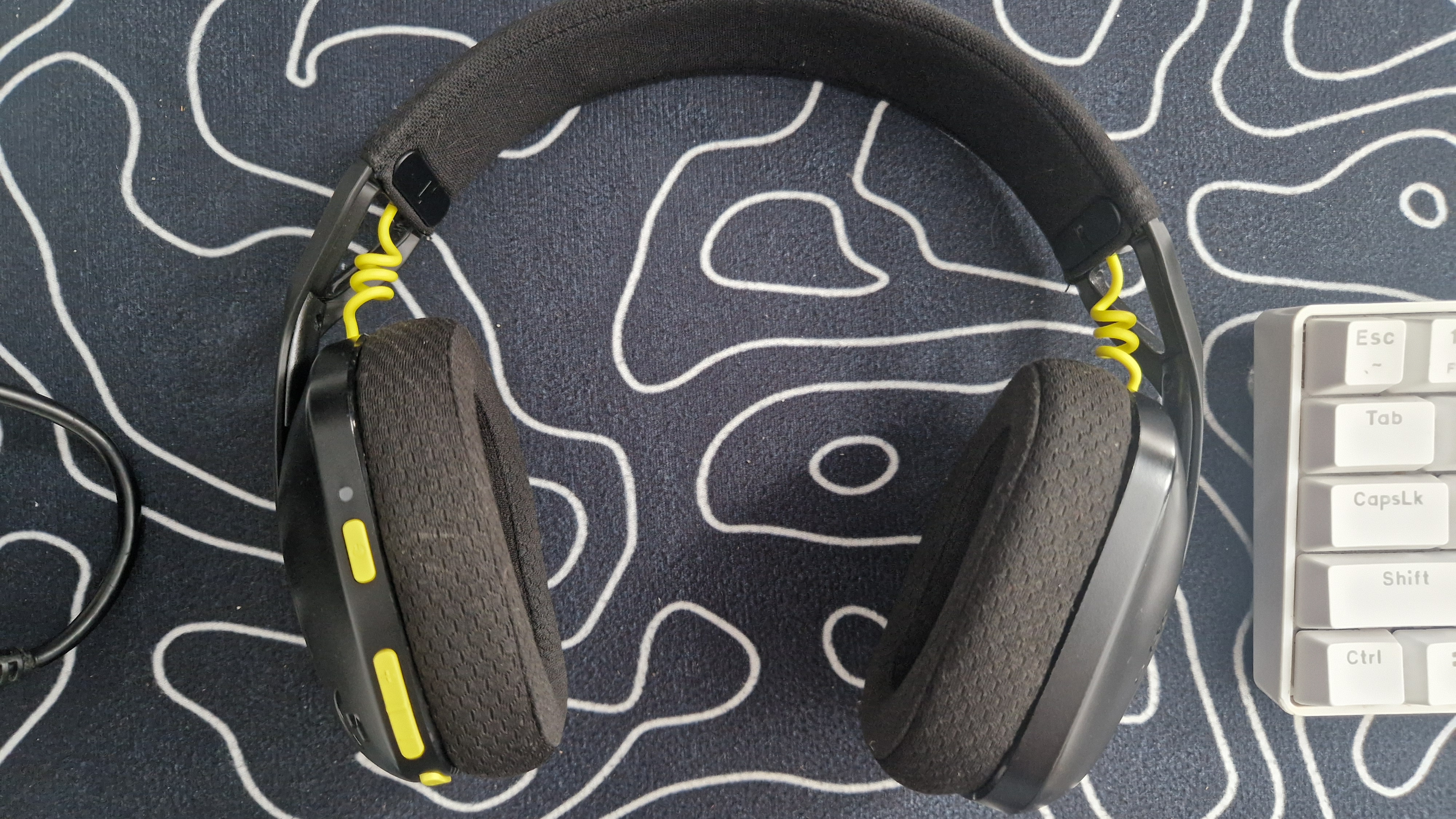 Logitech G435 LIGHTSPEED Dongle defect, merg doar bluethooth